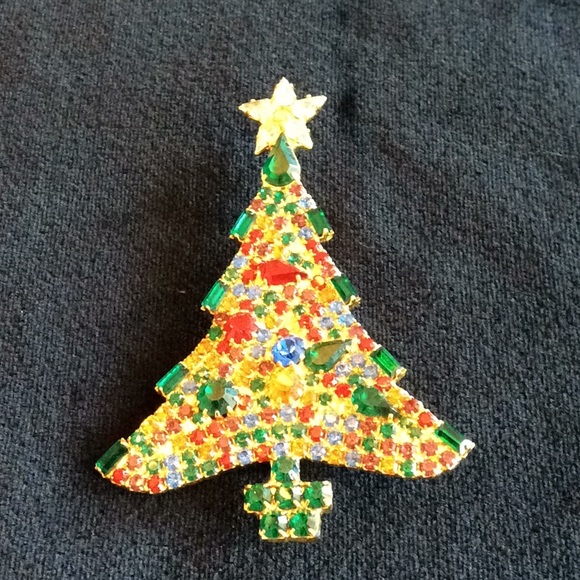 Vintage New Christmas Tree Brooch - Picture 1 of 5